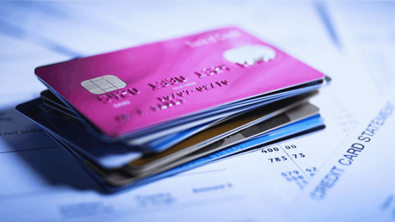 How Your Credit Card Can Affect Your Credit History