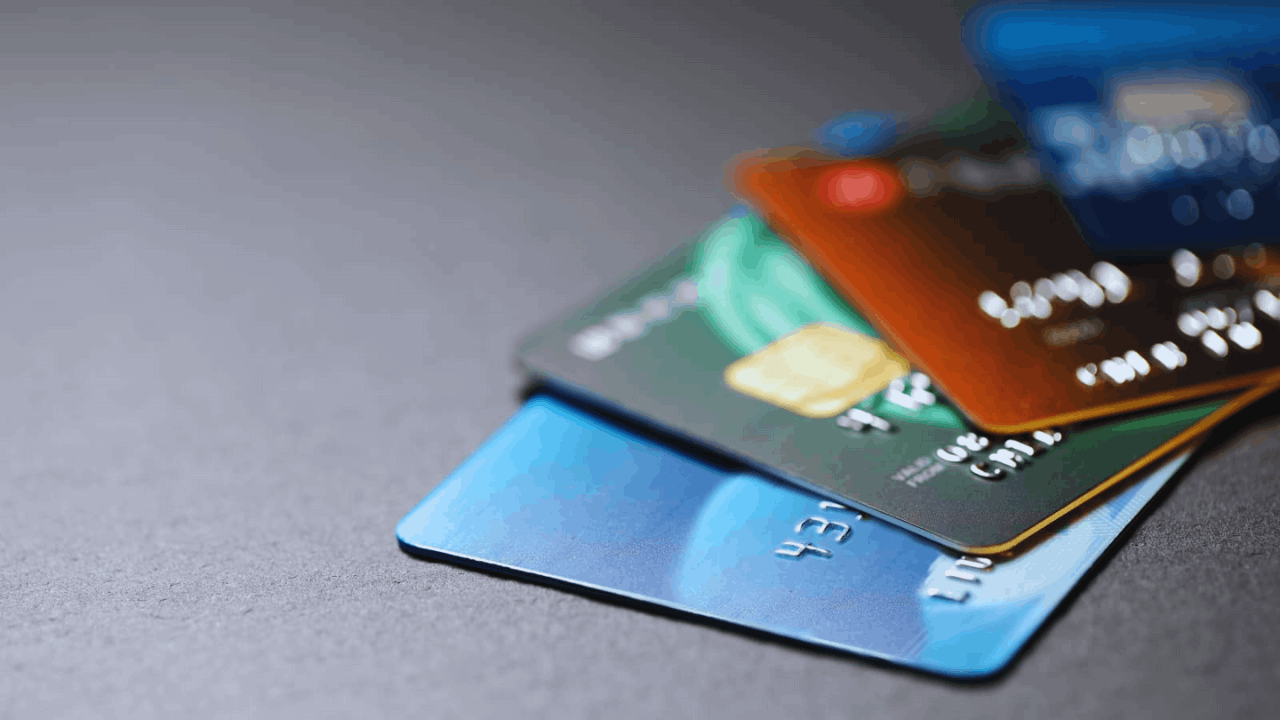 No Annual Fee Credit Cards: Are They a Good Deal?